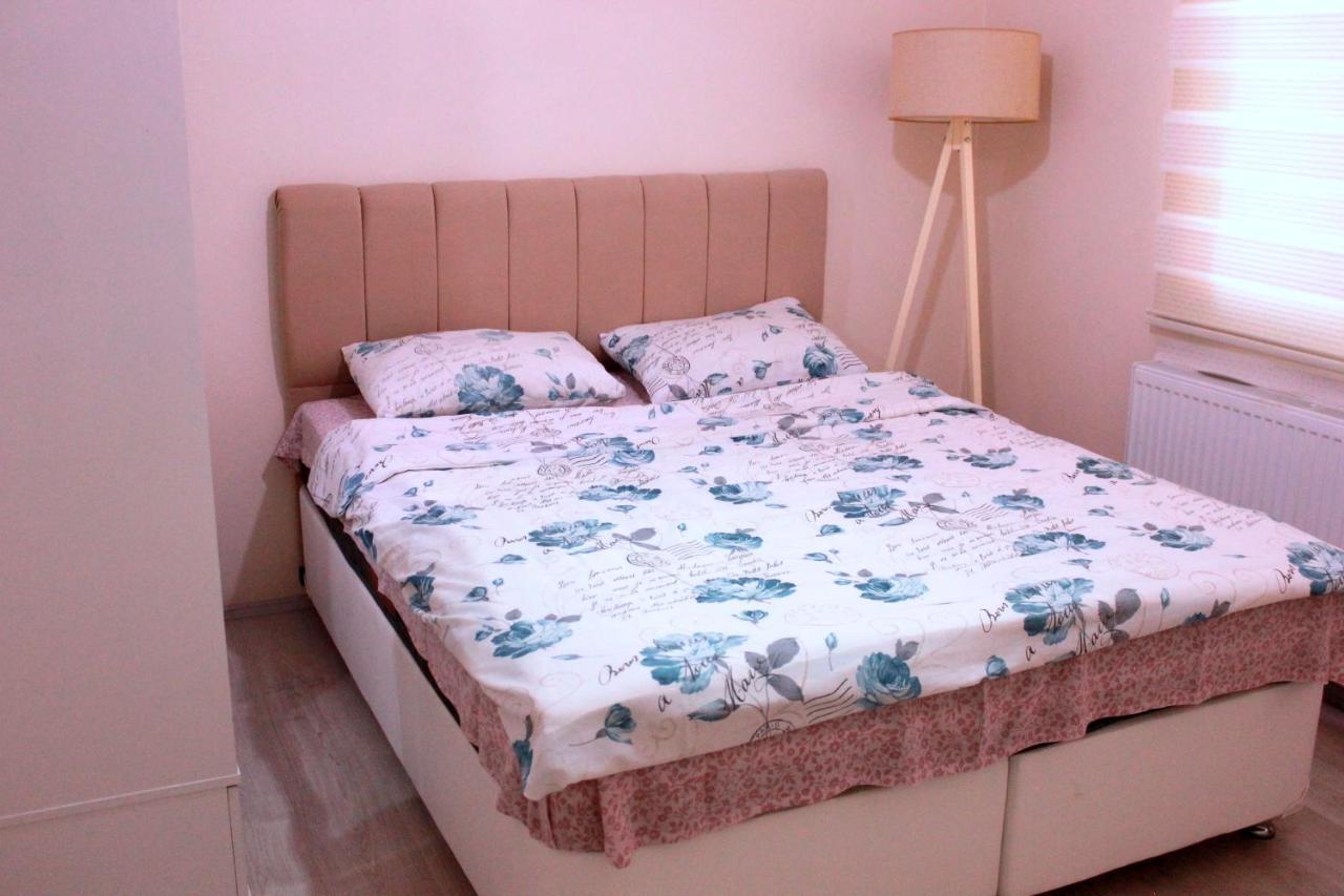 Panoma *