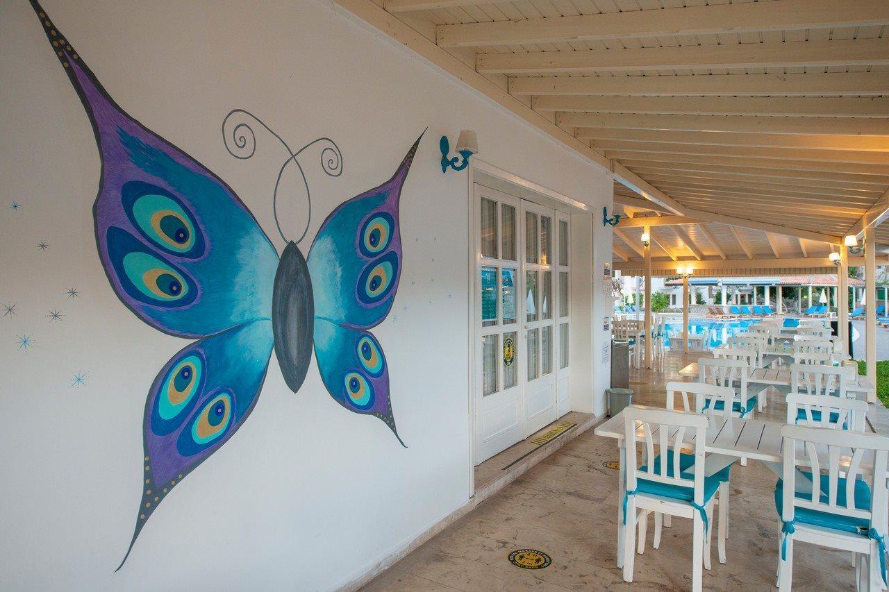 White 3* Oludeniz