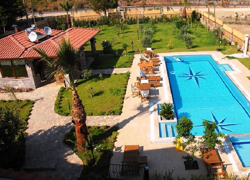 Dalos Hotel 2*