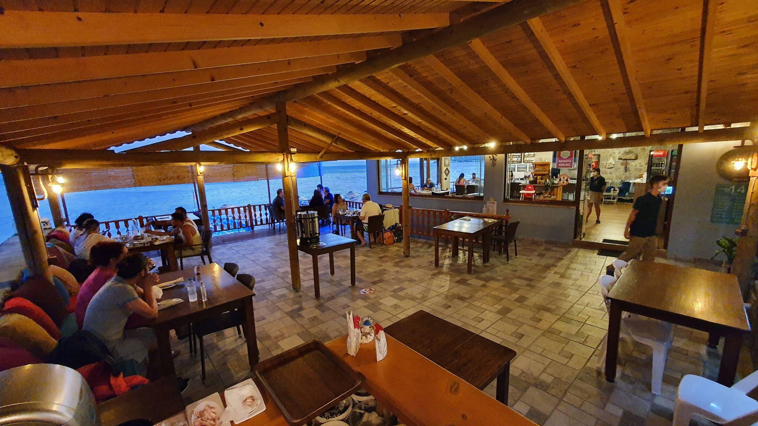 Nazan & Restaurant & Assos