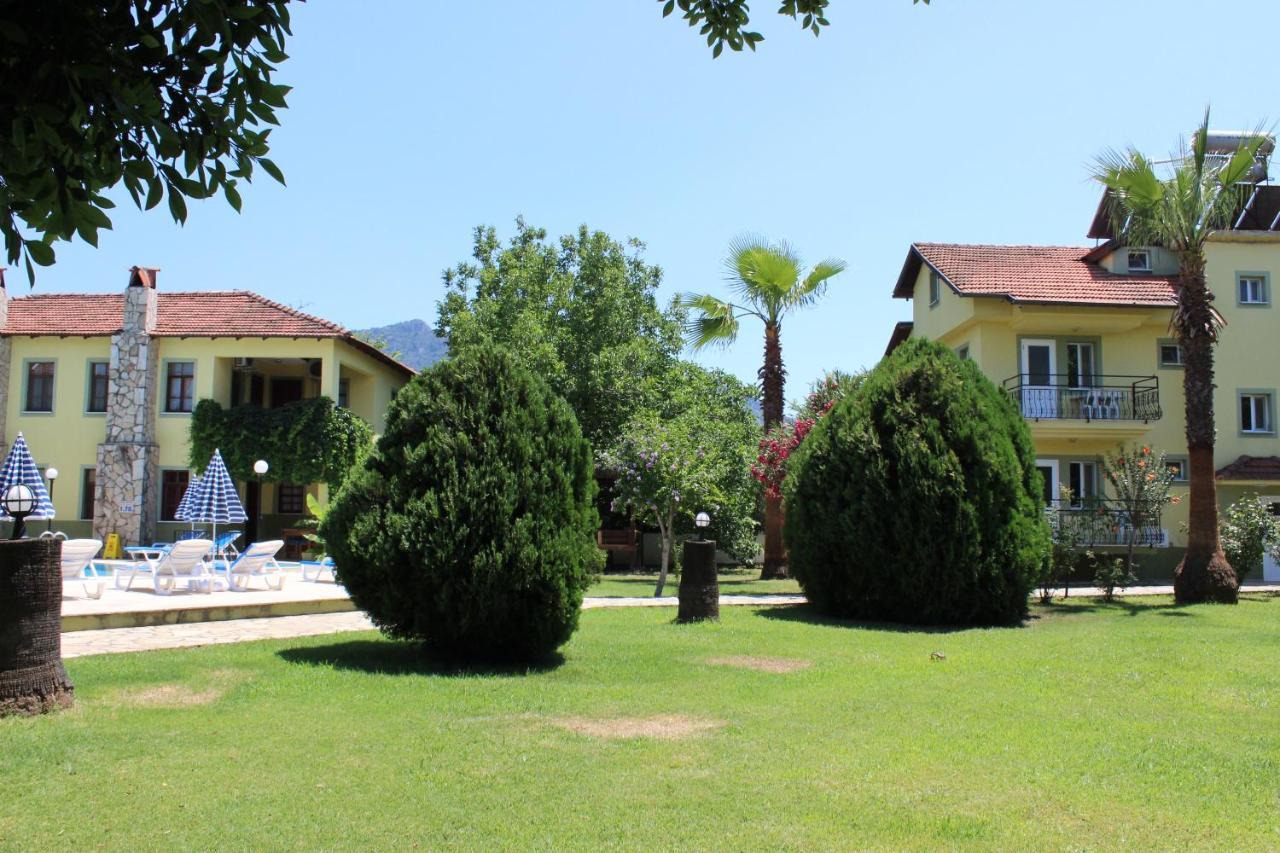Summer Life Aparthotel