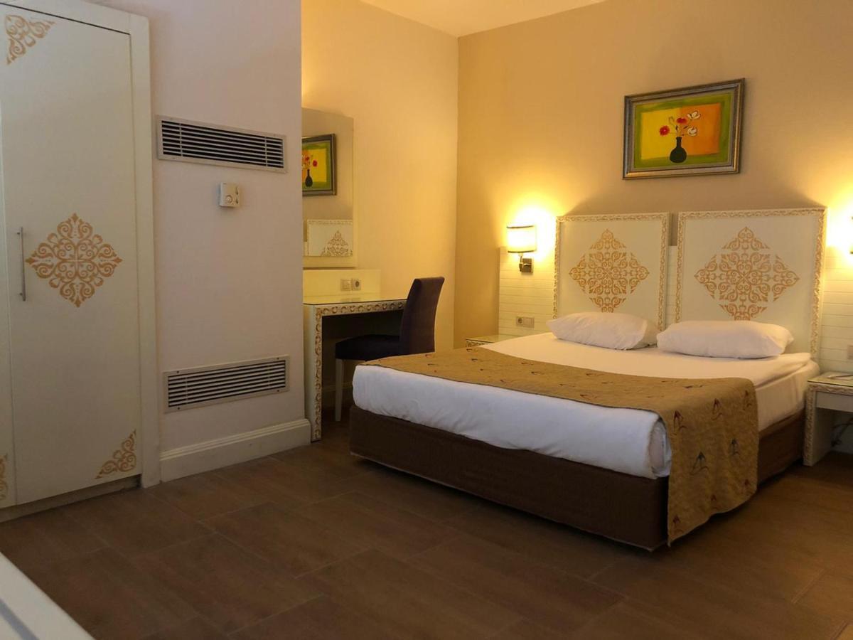 Crystal Admiral & Resort 5*
