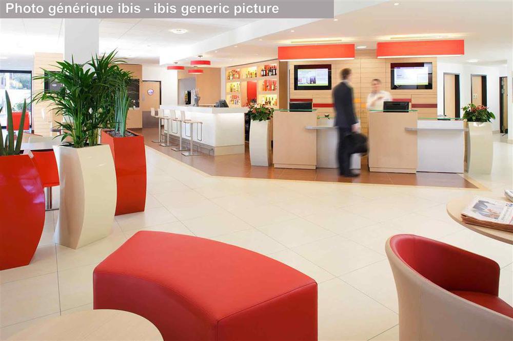 Hotel Ibis Airport 3*