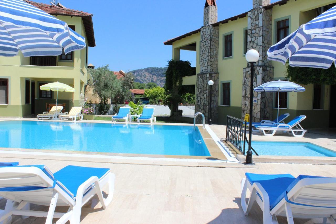 Summer Life Aparthotel