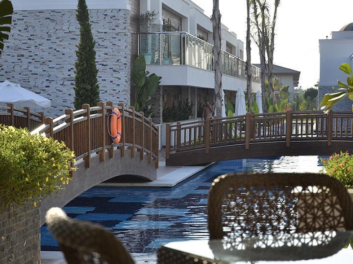 Sherwood Blue - Adults Only 5*