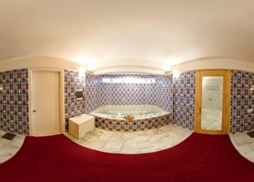 Hotel Ayapam 4*