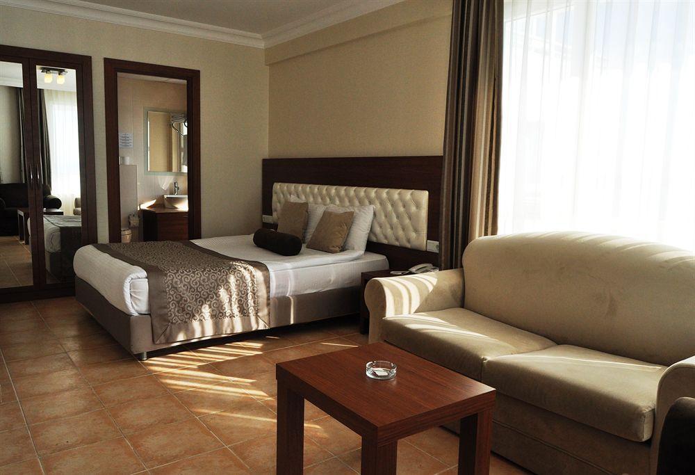 Hotel The Corner Park Antalya