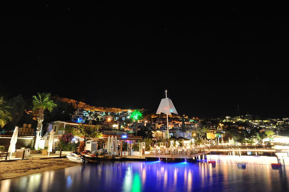 Mavi Turkbuku Hotel 3*