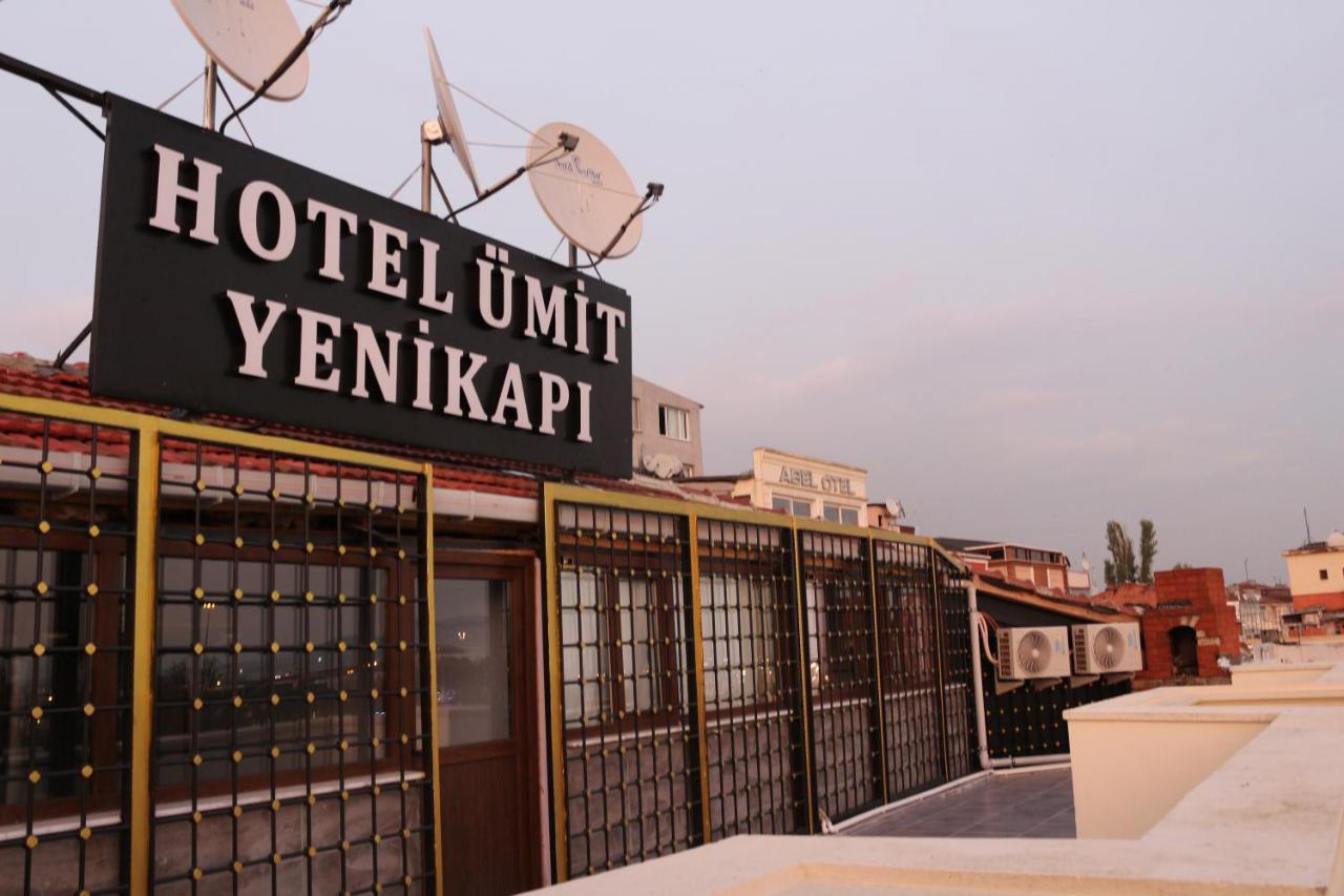 Uemit Yenikapi * Istanbul