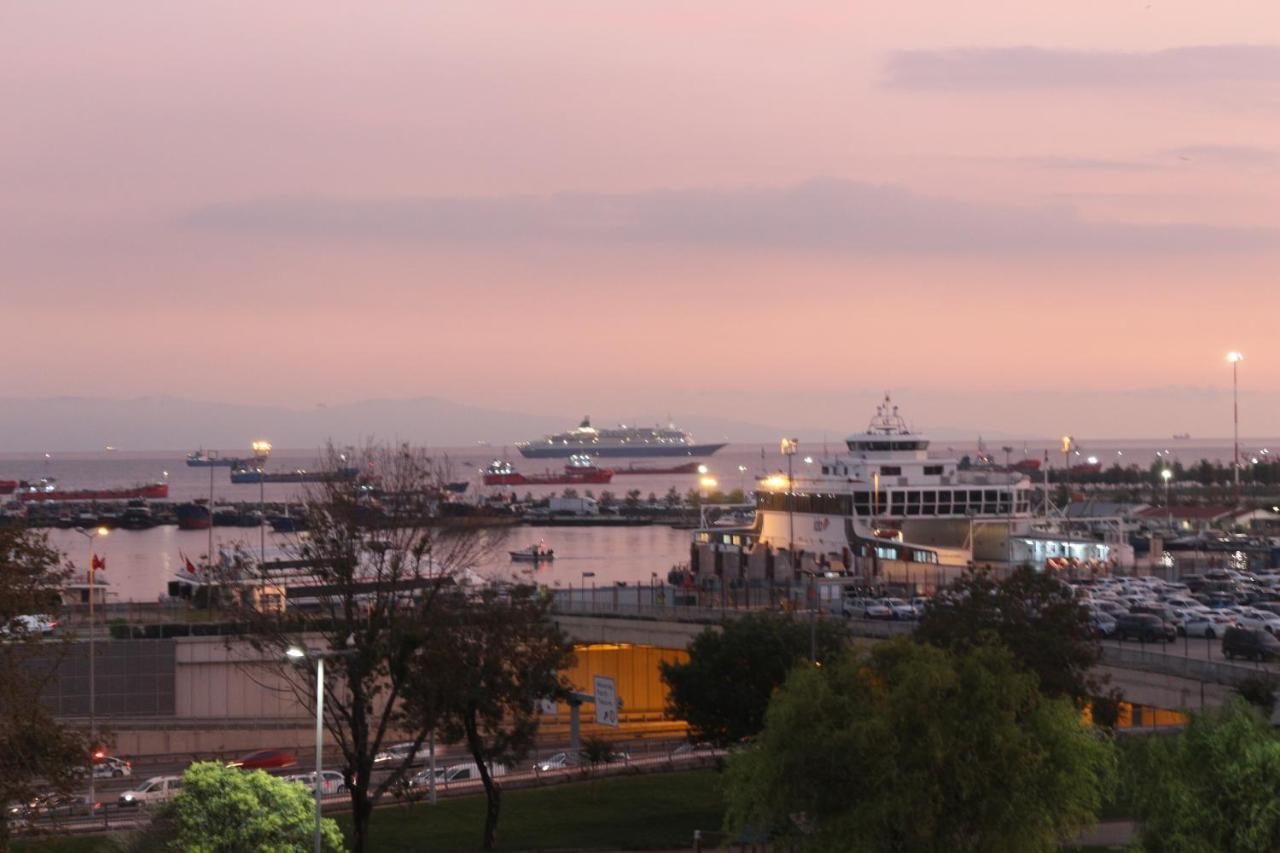 Uemit Yenikapi Istanbul