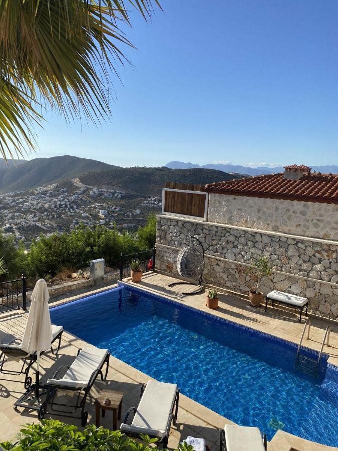 Sezen Kalkan