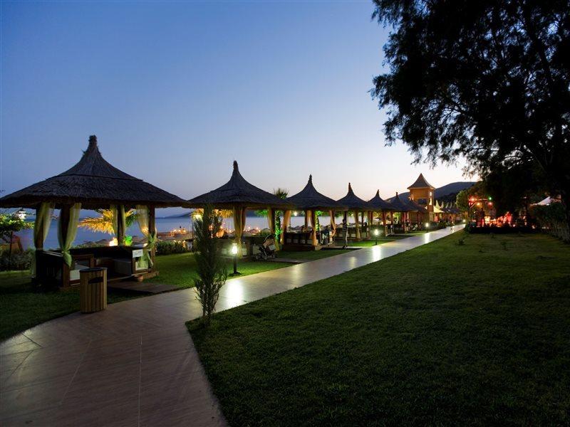 Latanya Park