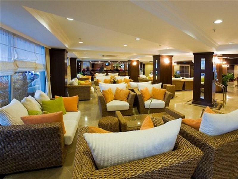 Latanya Park Resort 4*