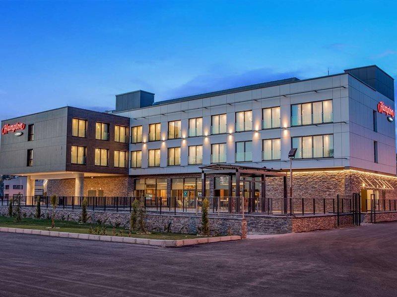 Hampton By Hilton Izmir Hotel 4*