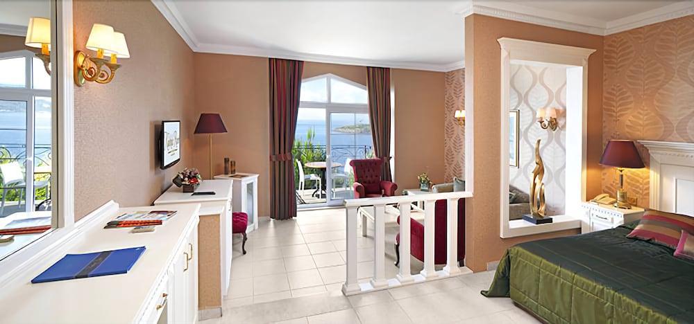 Resort Kadikale 5*