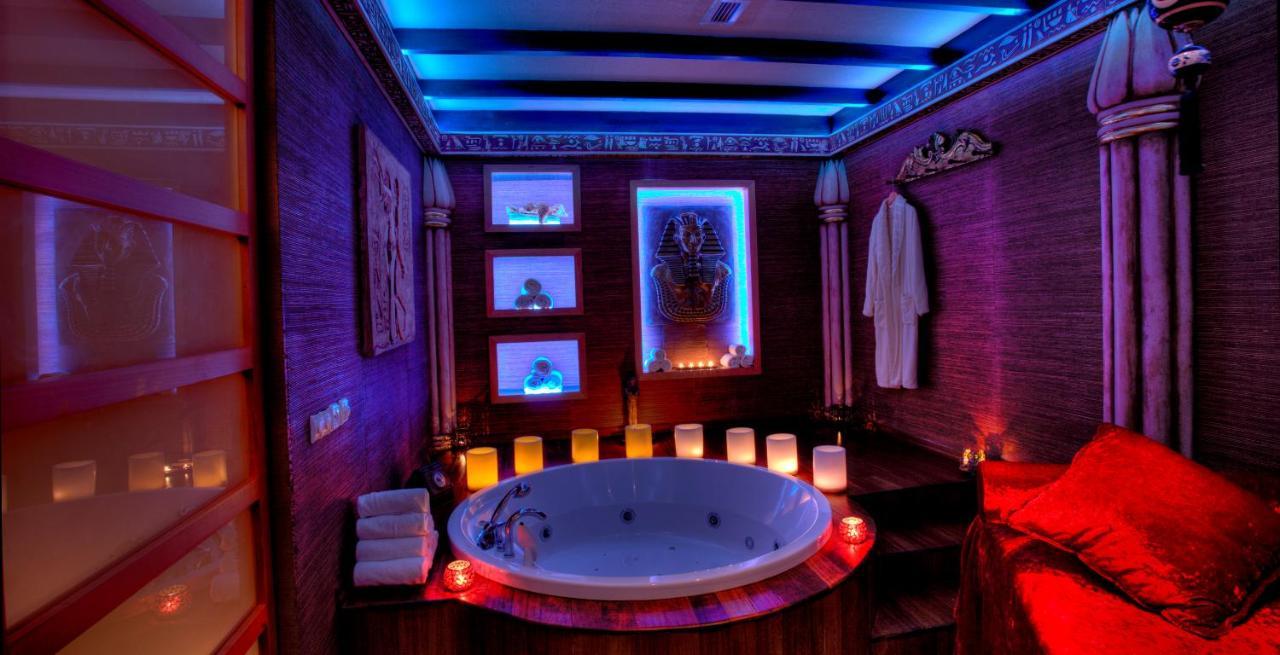 Orange County (adults Only) 5*