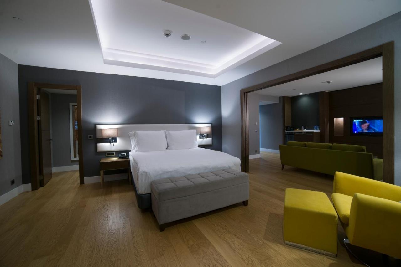 Radisson Blu Hotel,