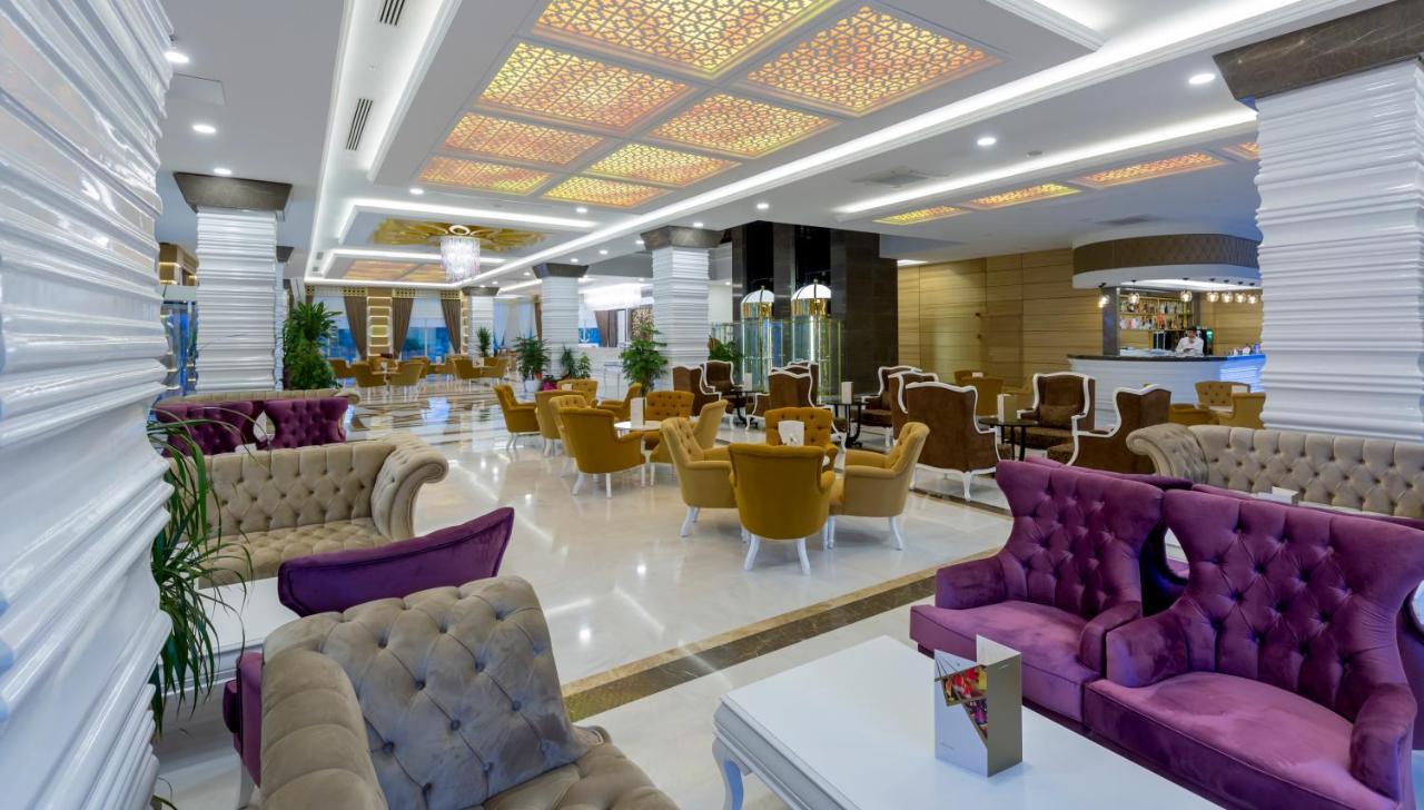 Royal Palace Resort