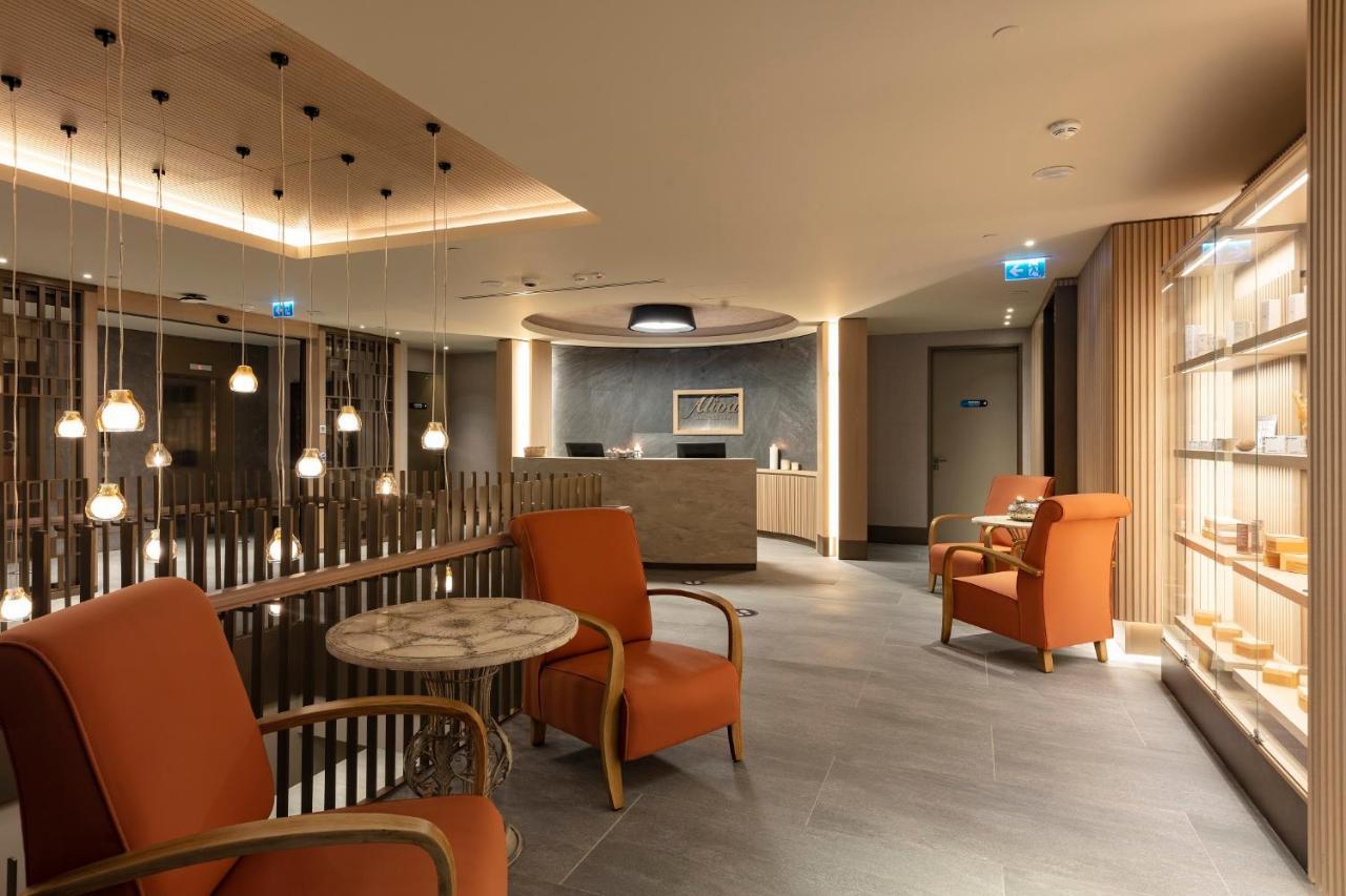 Hotel Ng Enjoy 5*