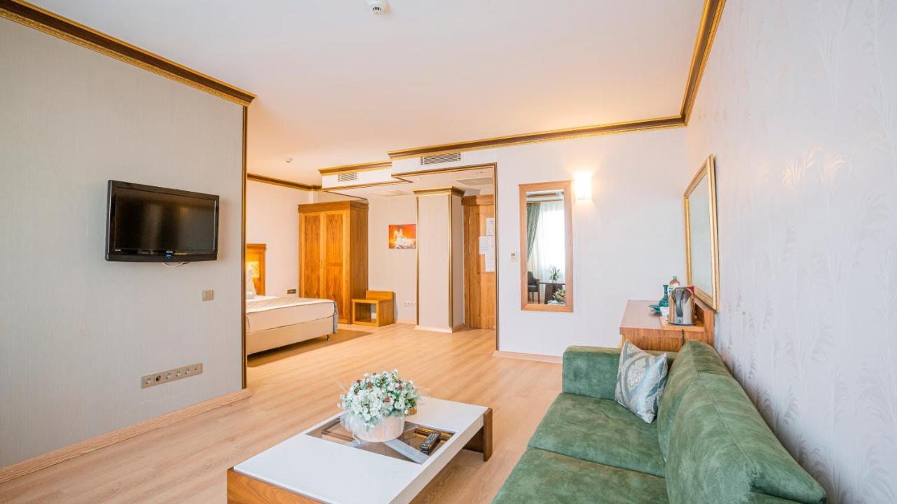 Yuecesoy Liva & Convention Center Mersin Hotel 4*