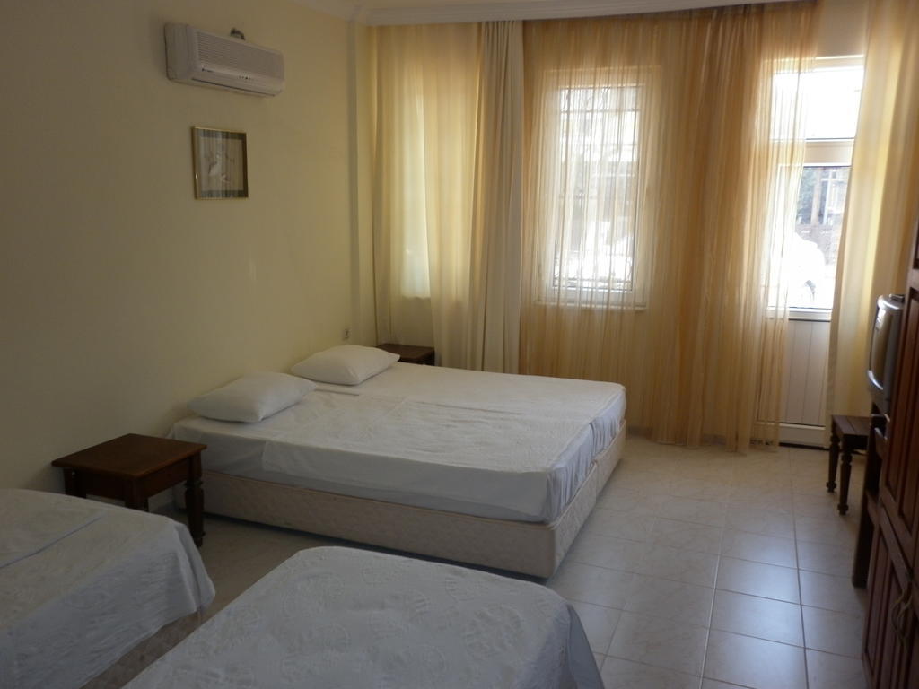 Oezguer Hotel *