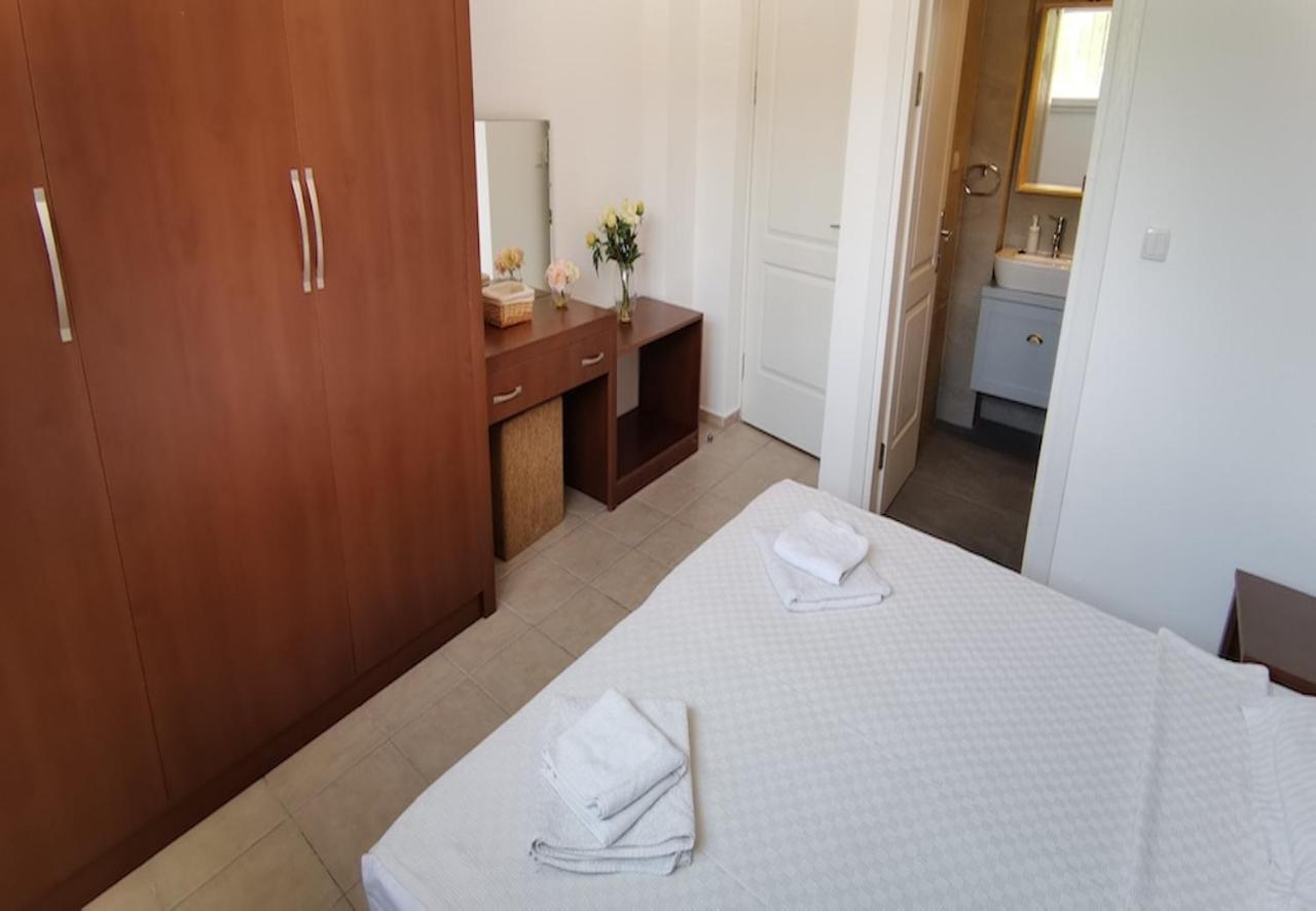 Redpine 5 Villa