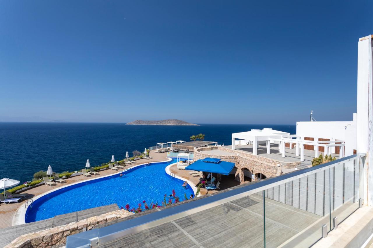 Vega Aparts Aparthotel