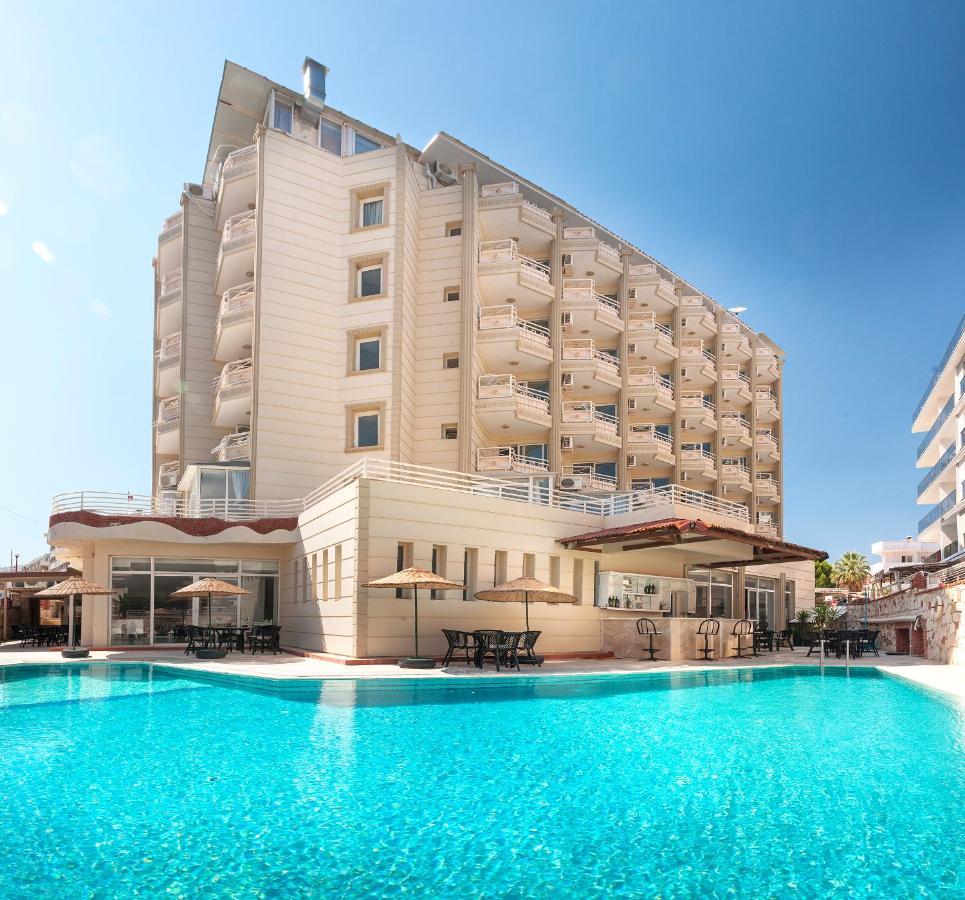 Temple Class Hotel