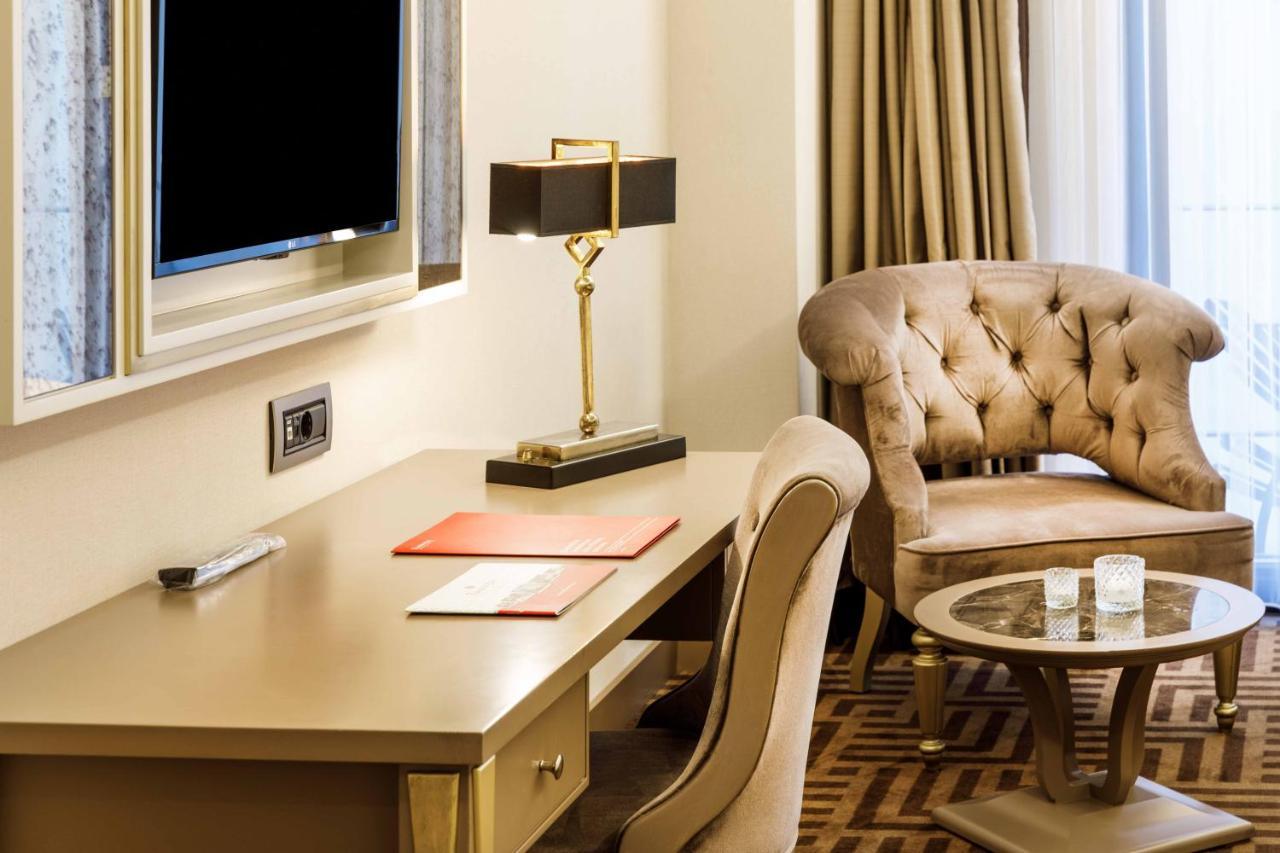 Ramada By Wyndham Istanbul Golden Horn Hotel 4*