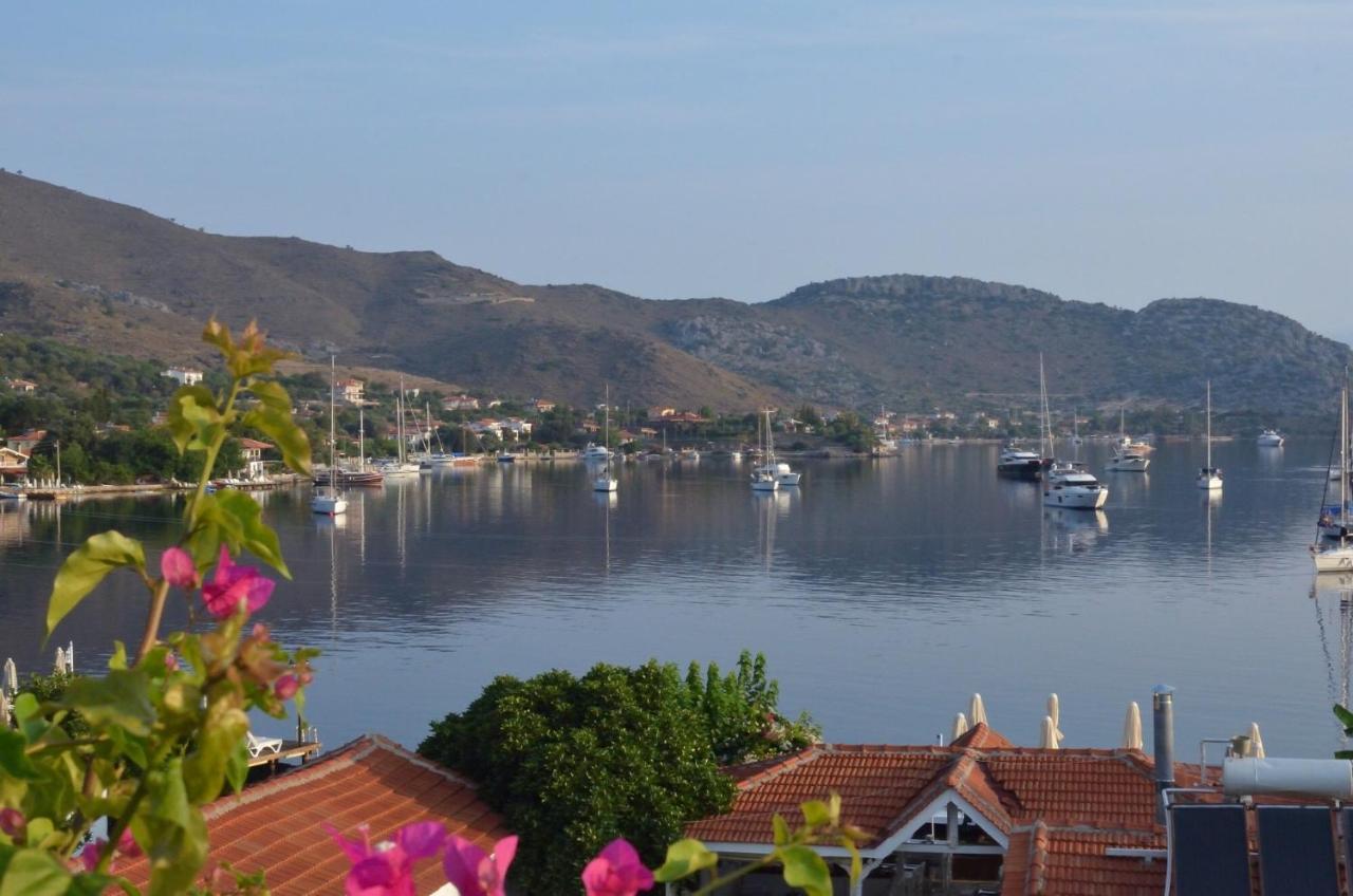 Beyaz Iskele & Restaurant Selimiye (Aegean)
