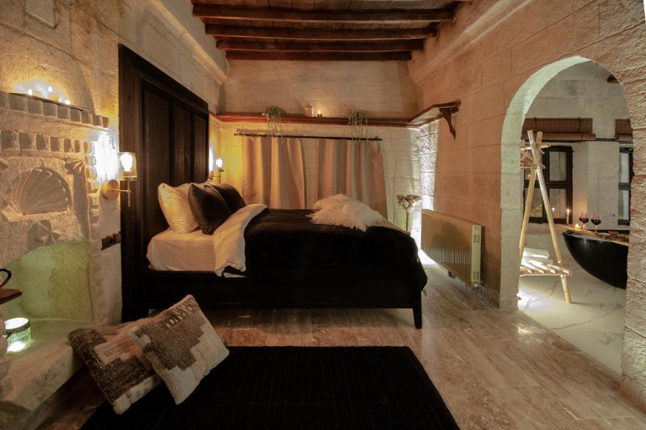 Hotel Sato Cave