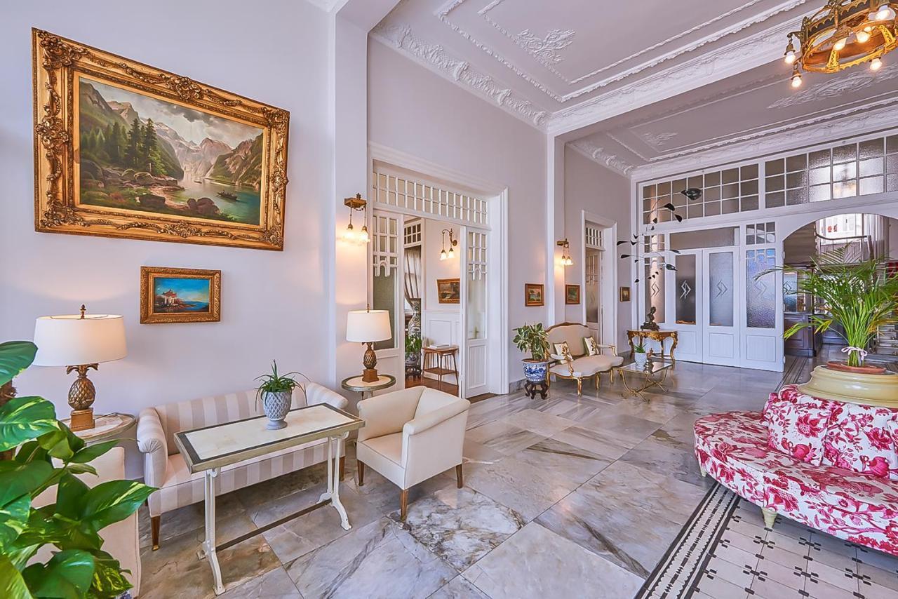 Splendid Palace 2*