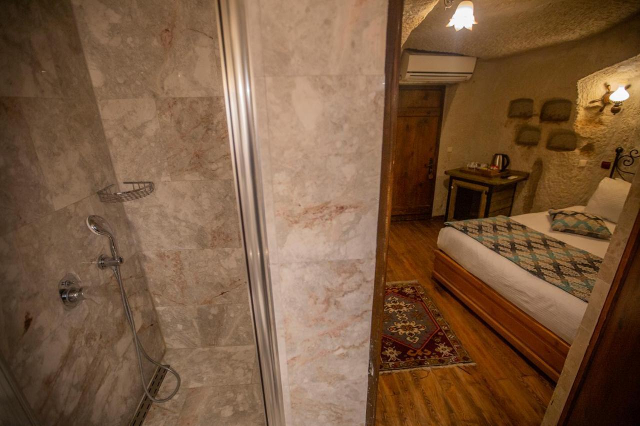 Divan Cave House 4*