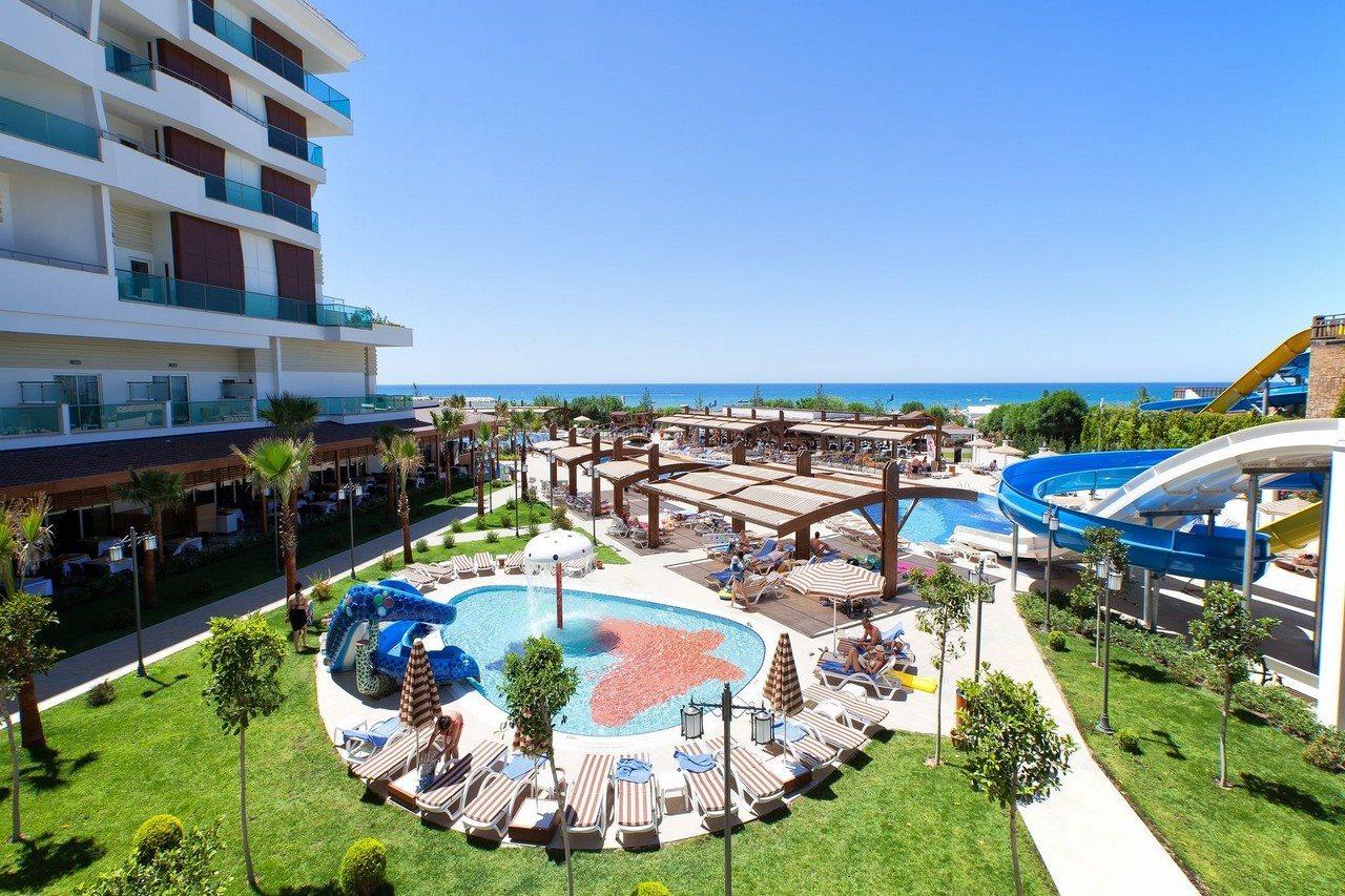 Resort Adalya Ocean Deluxe Side