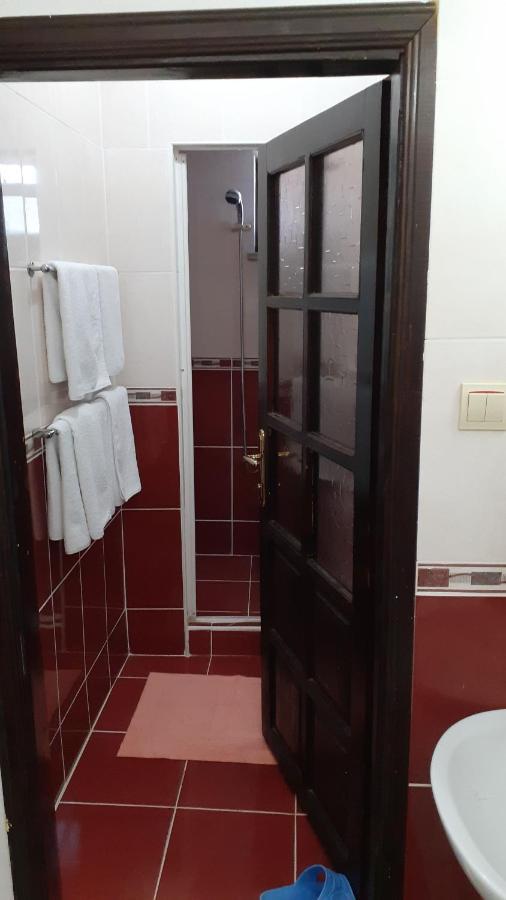 Hotel Efua *