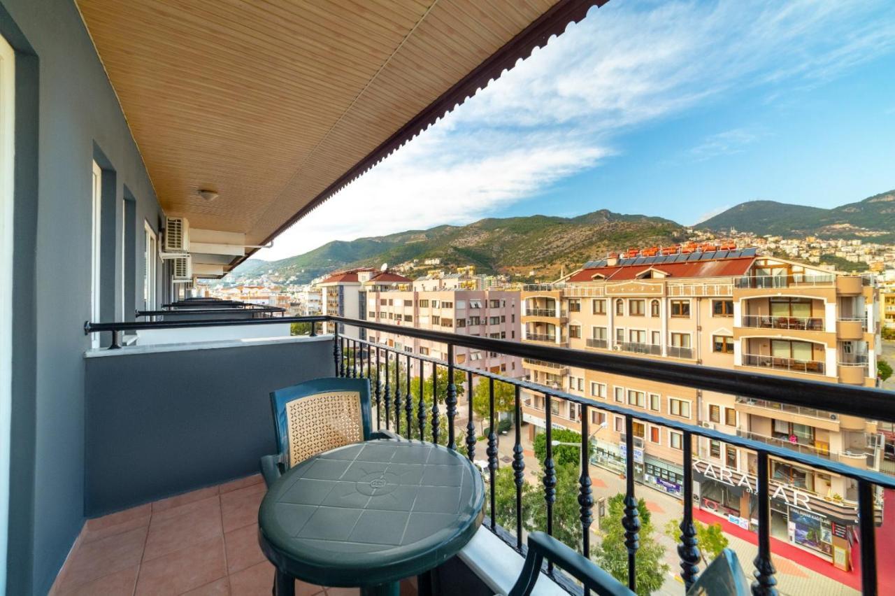 Aparthotel Royalisa