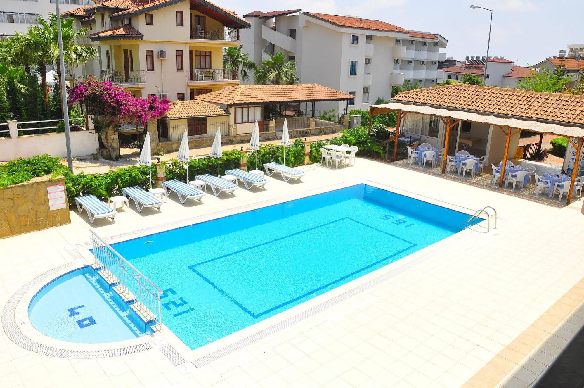 Aparthotel Kaya 3*