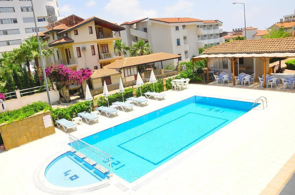 Aparthotel Kaya 3*