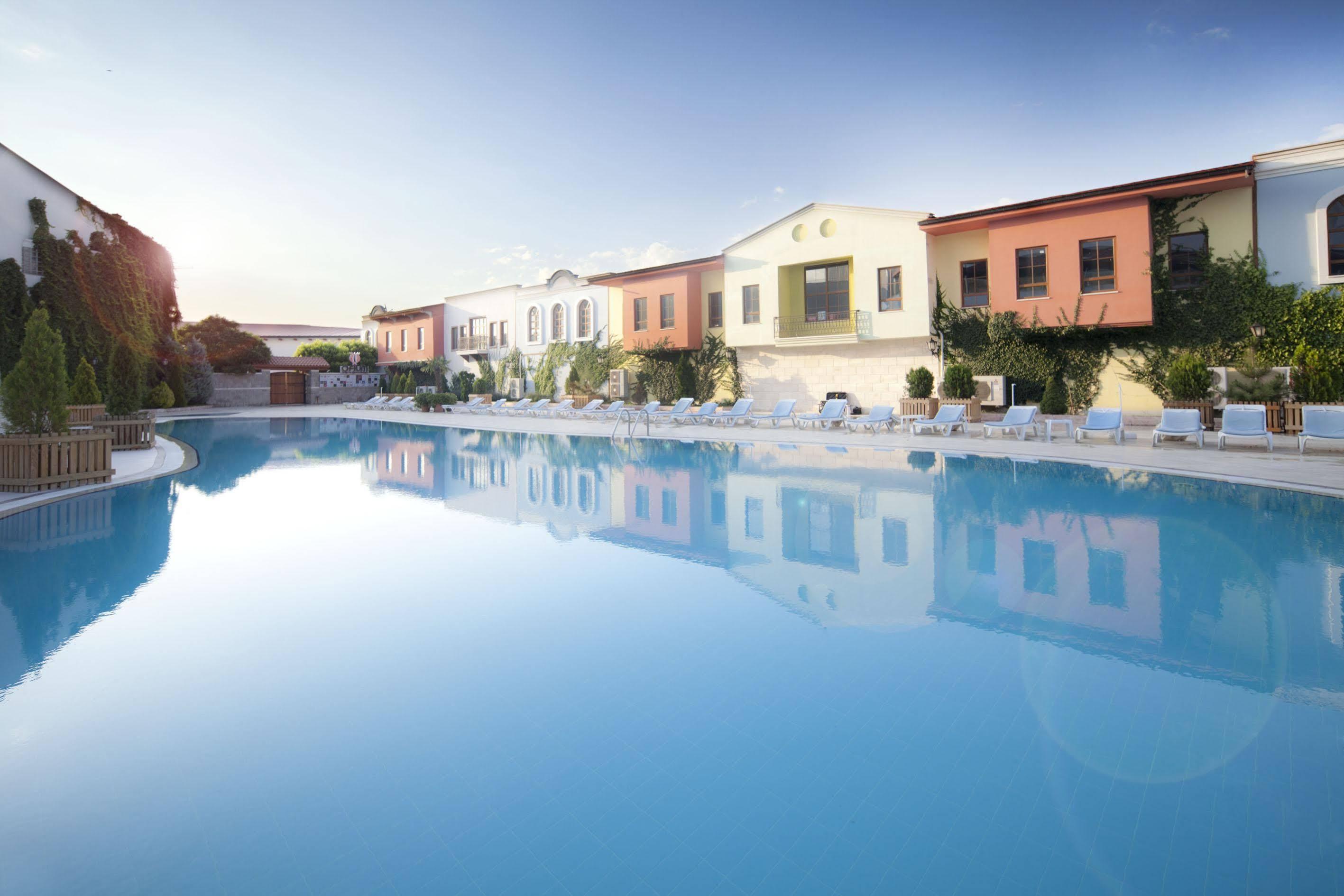 Ikbal Thermal & Afyon Resort
