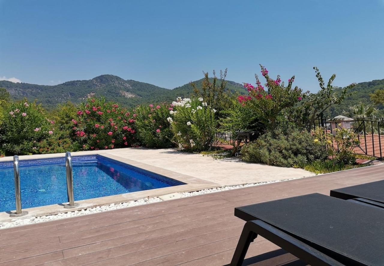 Redpine 5 Villa