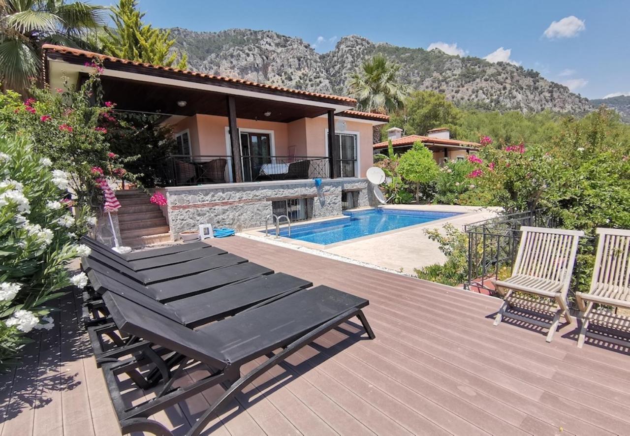 Villa Redpine 5 *