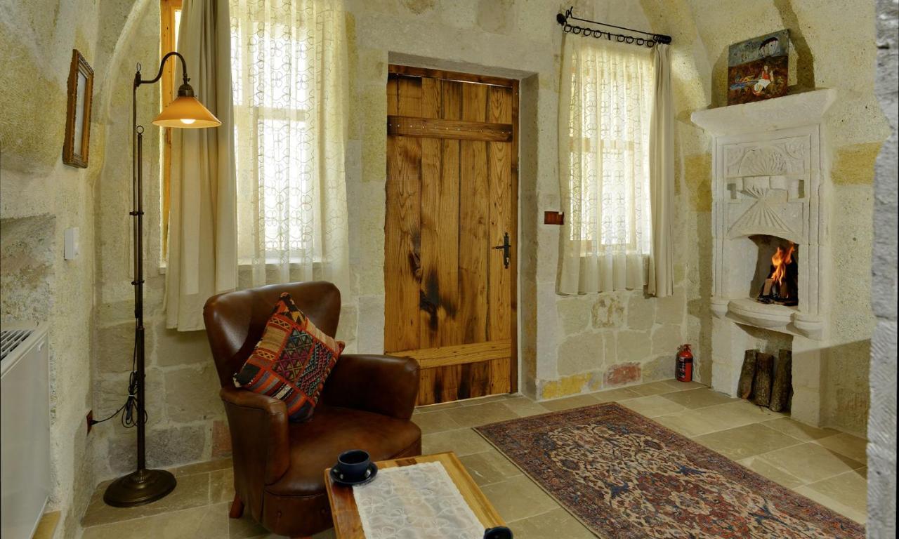 Seki Cave Hotel