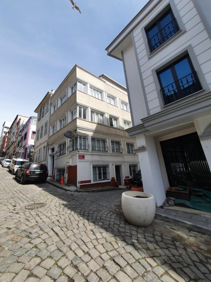 Efe Apartment *
