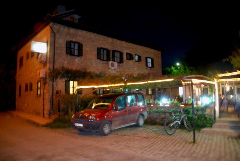 Akasya (adults Only) * Side