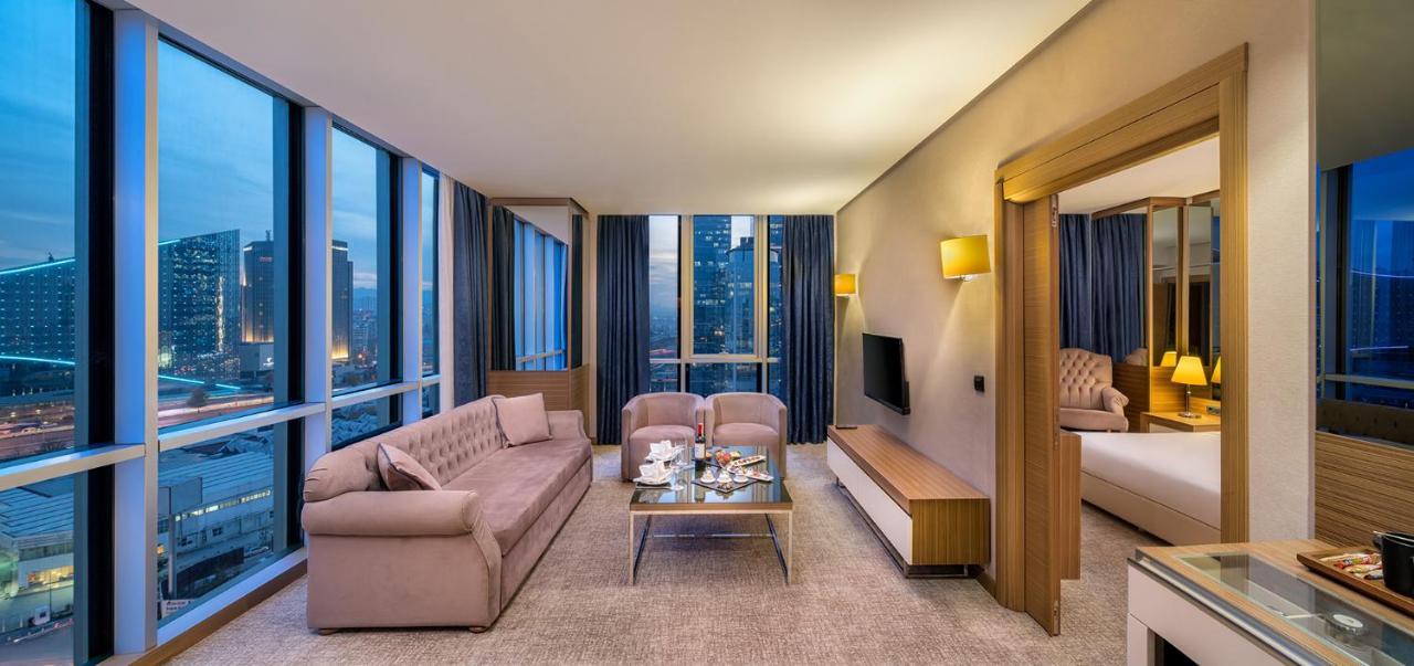 Downtown Hotel 5*