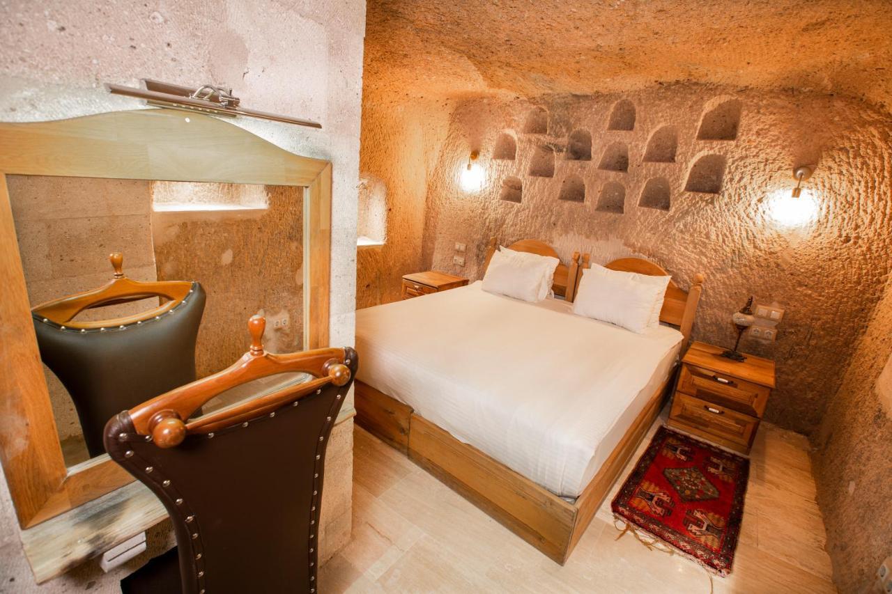 Caldera Cave & Restaurant Hotel