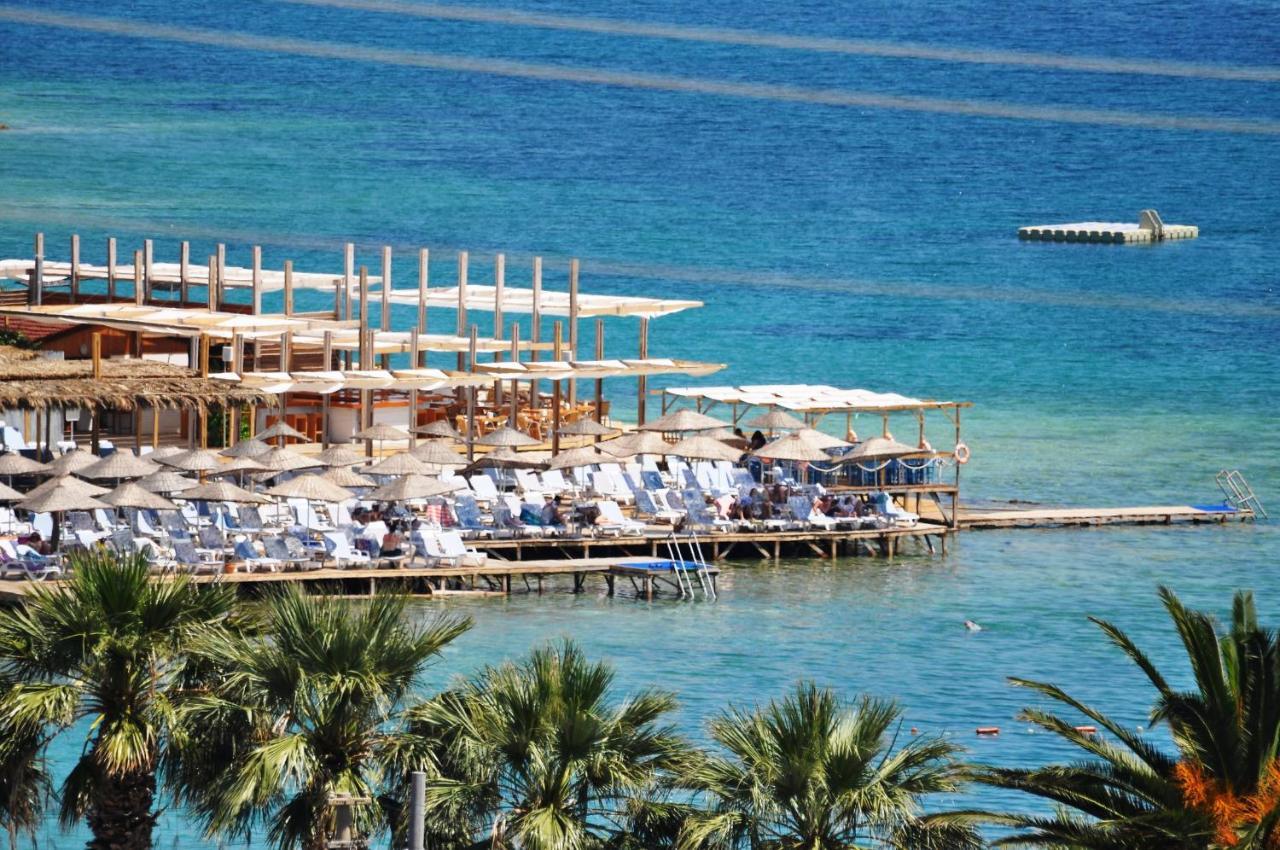 Ladin Hotel Cesme