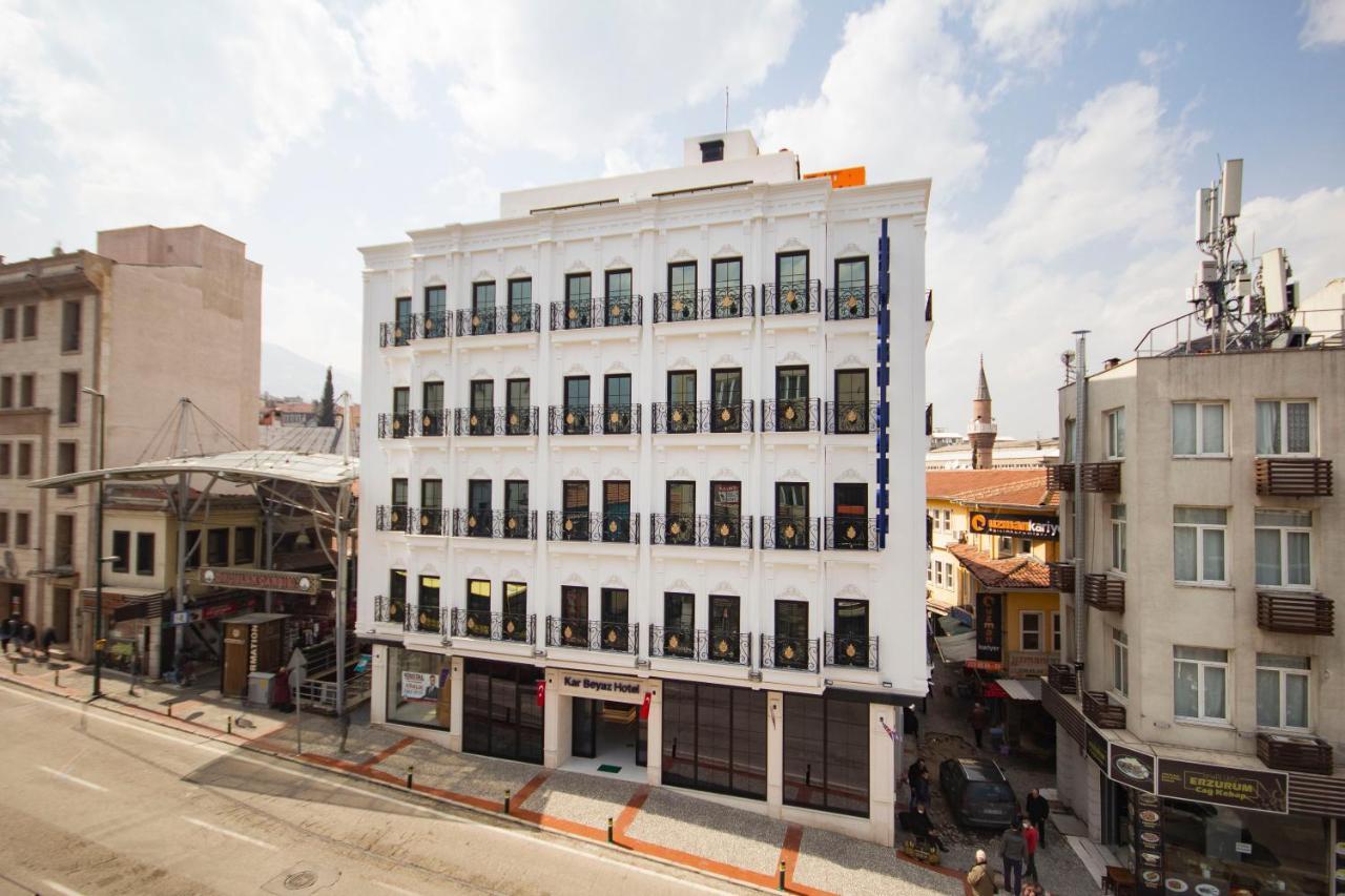 Kar Beyaz