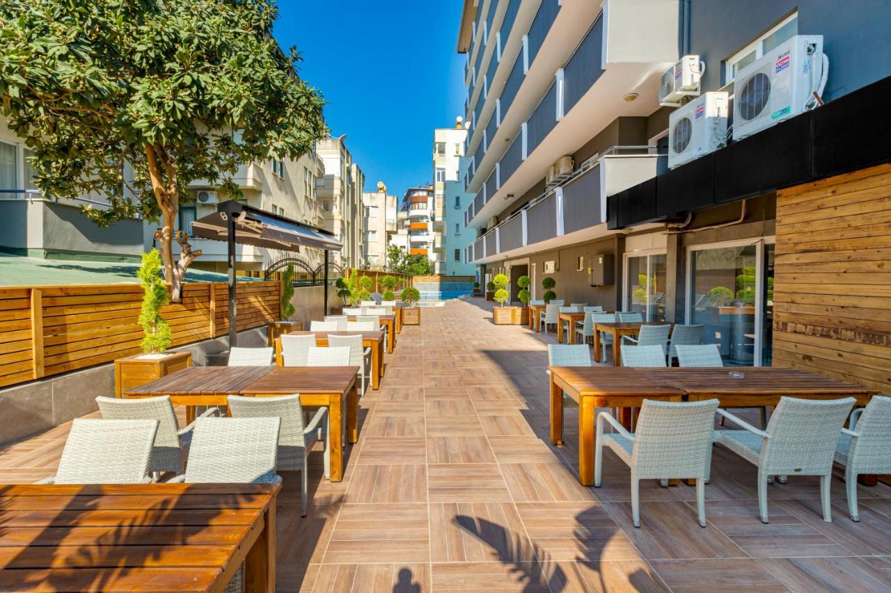 Royalisa Aparthotel