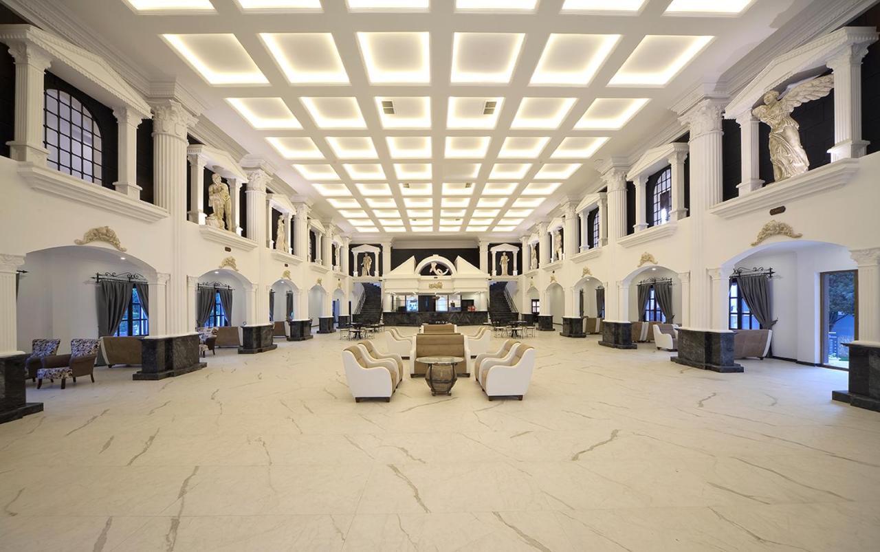 Club Tarhan Serenity Hotel
